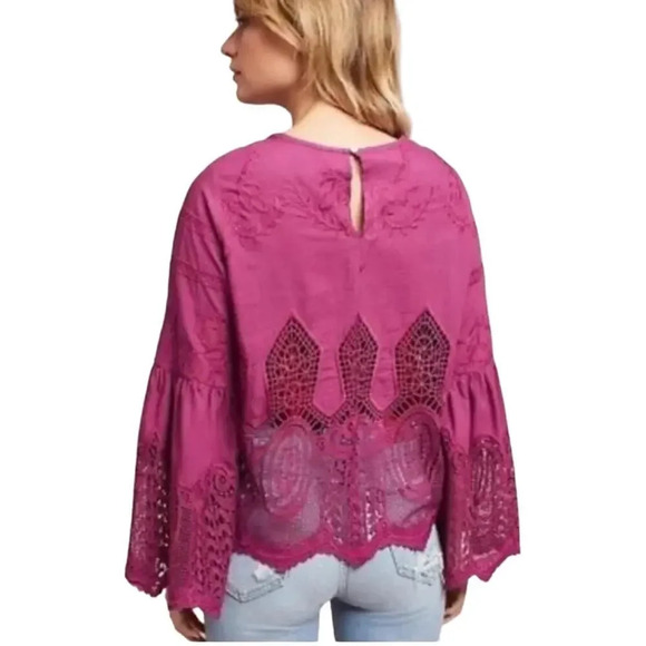 CHLOE OLIVER Bell Sleeve Lace‎ Top Anthropologie - Picture 2 of 6